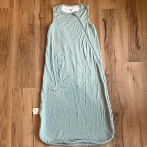 Sleeveless Baby Sleep Sack in Pale Green with Side Zipper 0.5 tog mintcondition